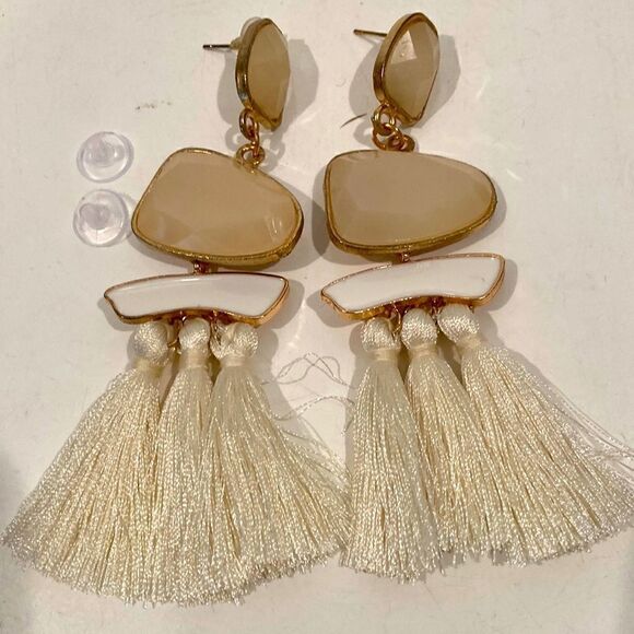 NEW Tassel Earrings    - Picture 1 of 2